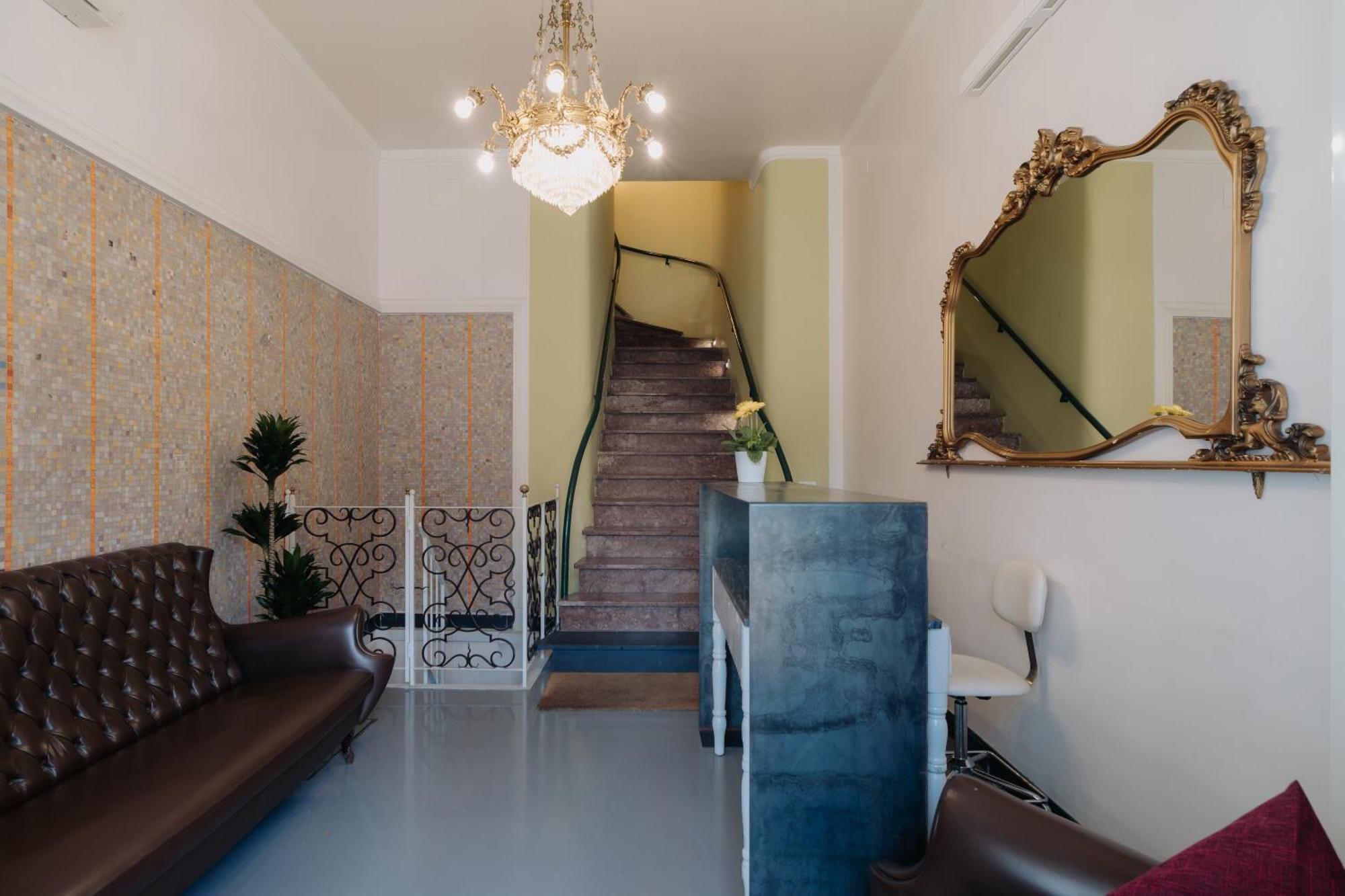 Le Stanze Del Piccadilly Hostel Genoa Exterior photo